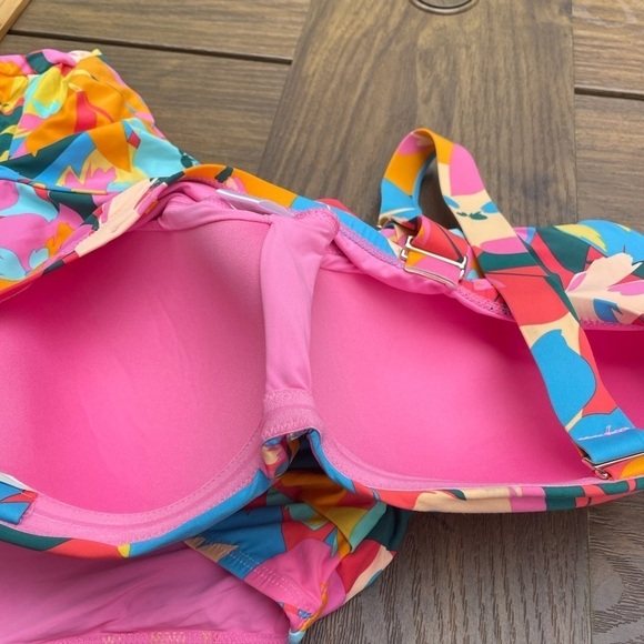 Anne Cole PLUMERIA MULTI Twist-Front Strapless One-Piece Swimsuit, US 20W - Picture 9 of 10